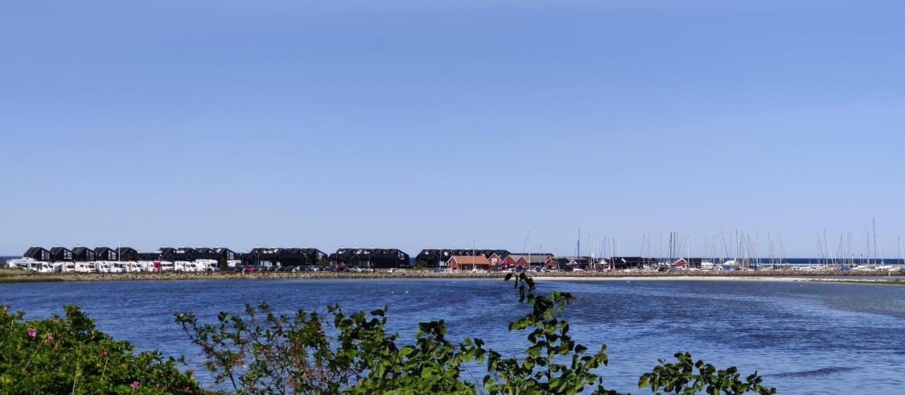 Fiskerhuset i Øster Hurup - i byen, ved stranden Eksteriør bilde